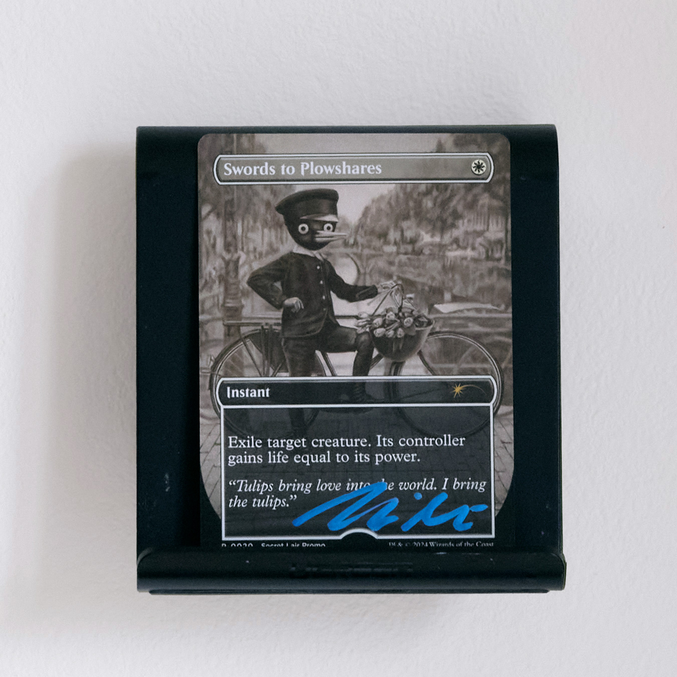 Magic: The Gathering - Swords to Plowshares from MagicCon Amsterdam 2024 artist's proof (non-foil) with rubber stamp print and original drawing by the artist, signed on the front – Bild 2